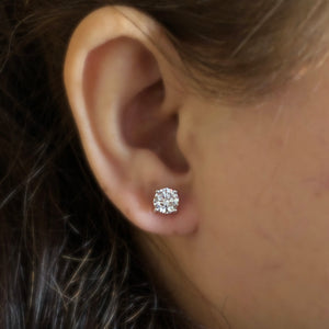Round Solitaire Silver Studs